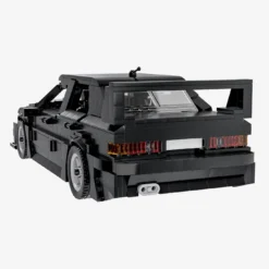 90er Hochleistungs-Limousine