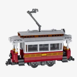 Klassische Straßenbahn mit Anhänger (8w)