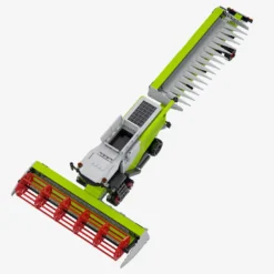 Mähdrescher mit Trailer und extra Schneidwerk
